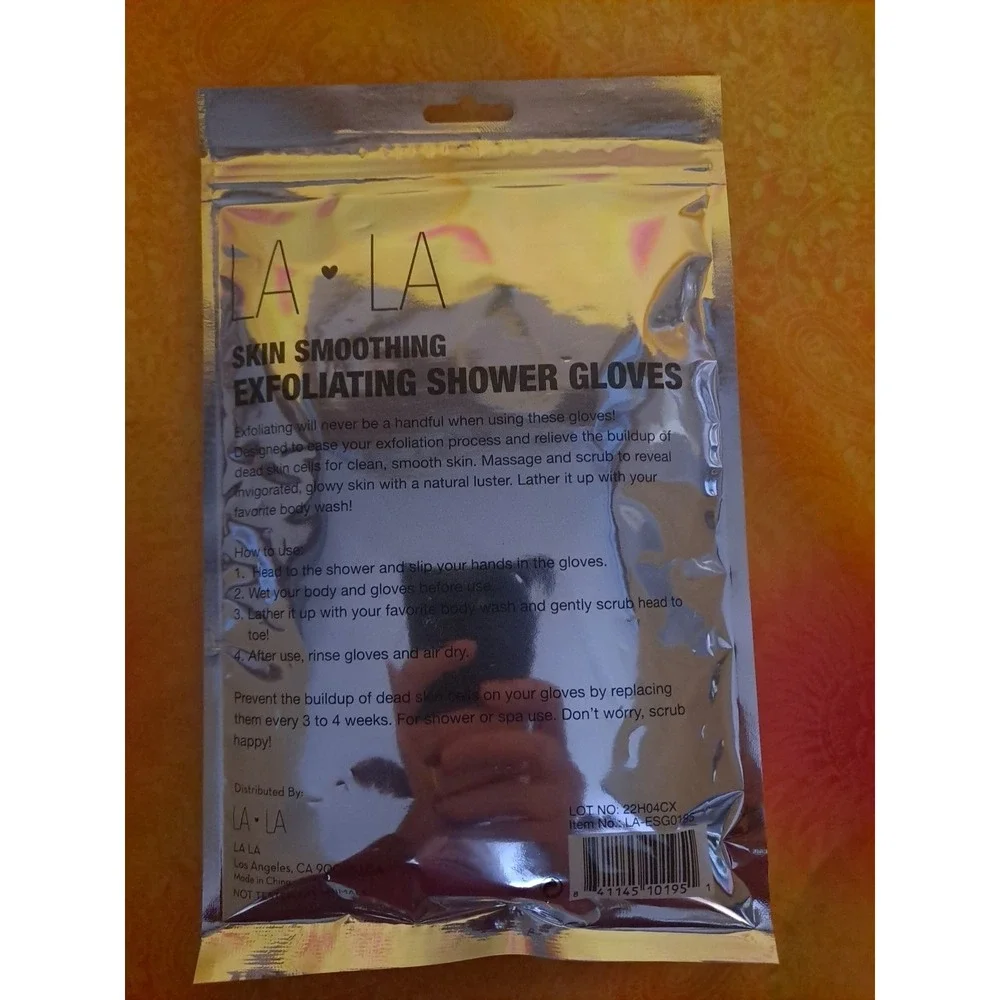 LA LA 2 Pairs 4‎ Gloves Exfoliating Shower Gloves Purple With White Hearts